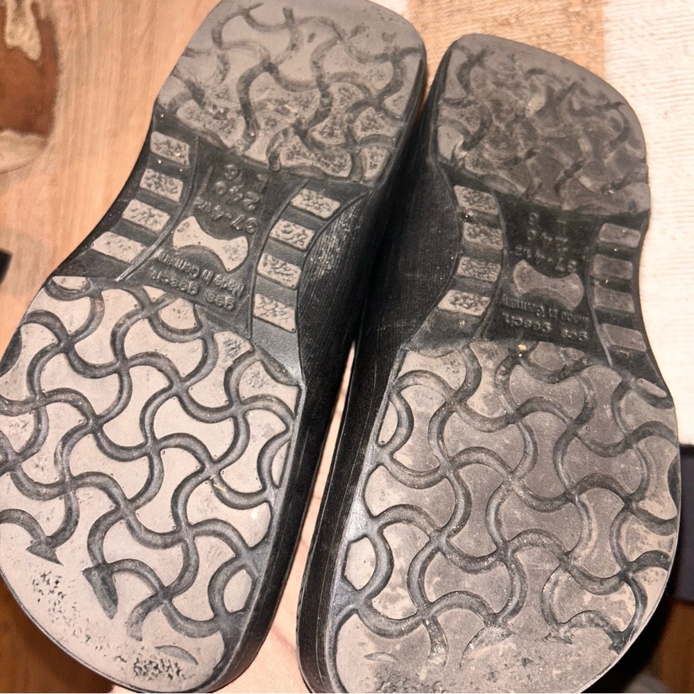 Birkenstocks  Black Birki's work Clogs size 6- 6.5 ladies 240 37 EU - Picture 8 of 8